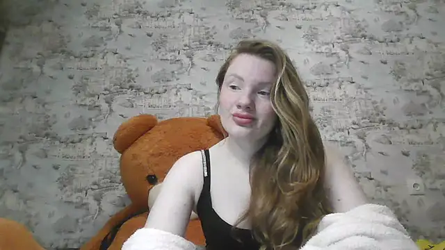 Eveline May online show from 03-05-25, 10:21