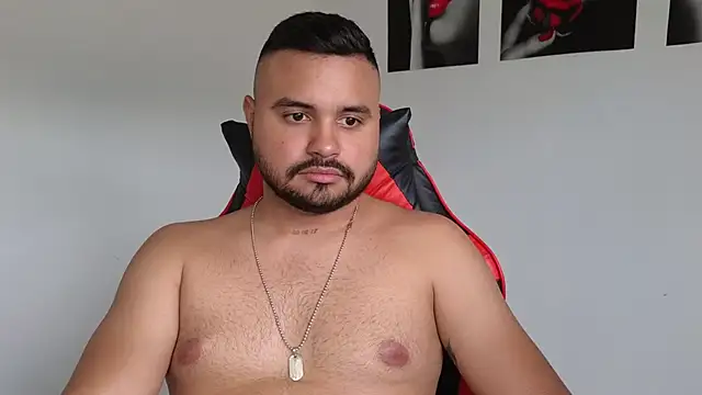 Snapshot of khalidferrer chatting on 02-26-25, 01:41 khalidferrer online show from 02-26-25, 01:41