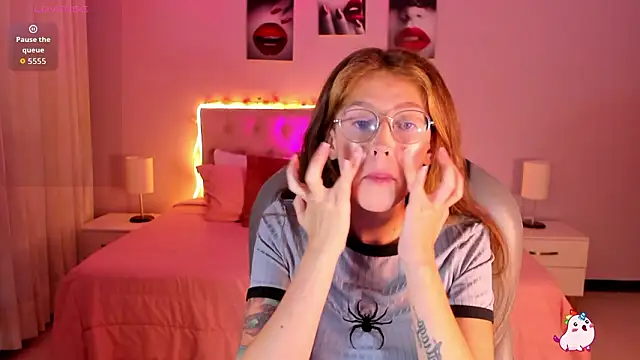 Emily Warren  online show from 03-05-26, 07:54