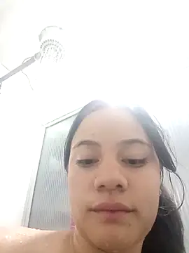 Snapshot of Valen_thompsom_002 chatting on 09-22-25, 05:42 Valen thompsom 002 online show from 09-22-25, 05:42