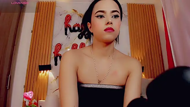 ValeriCardenas online show from 10-11-25, 11:47