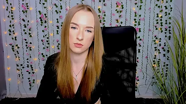 Snapshot of doll_vey chatting on 03-07-25, 12:34 doll vey online show from 03-07-25, 12:34