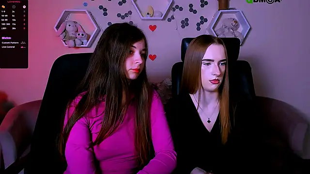 Snapshot of doll_vey chatting on 09-21-25, 11:28 doll vey online show from 09-21-25, 11:28