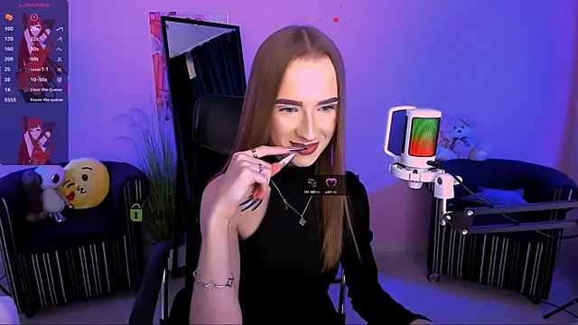 Snapshot of doll_vey chatting on 10-16-25, 07:26 doll vey online show from 10-16-25, 07:26