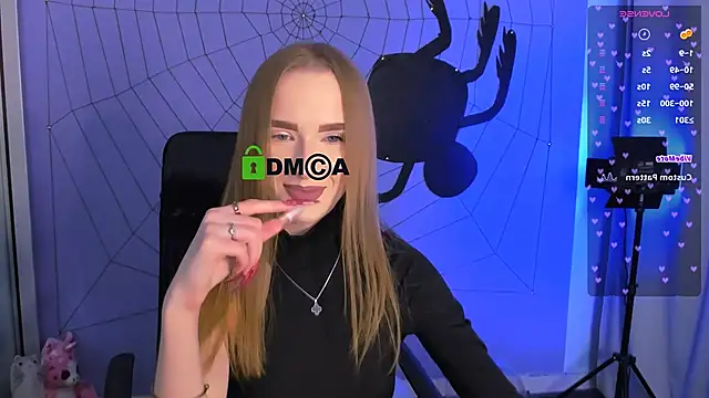 Snapshot of doll_vey chatting on 10-24-25, 09:06 doll vey online show from 10-24-25, 09:06