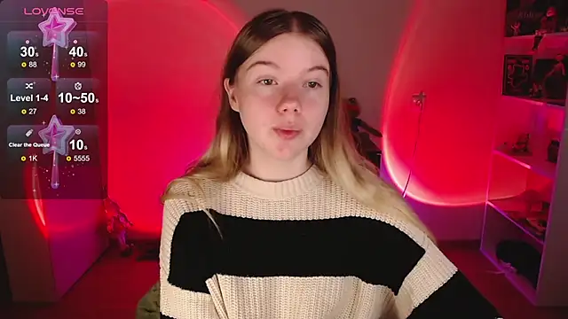 Strawberry juli online show from 09-17-25, 07:21