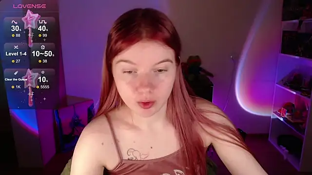 Strawberry juli online show from 10-09-25, 07:50