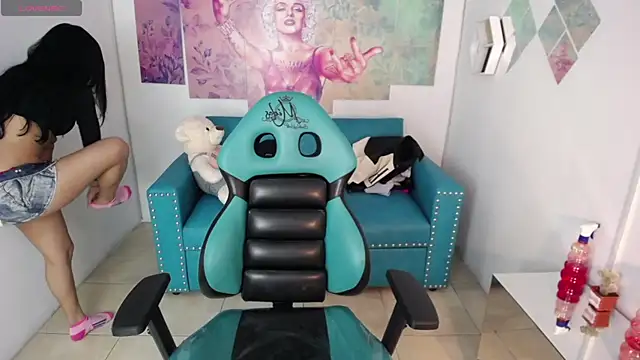 Snapshot of Sarah_evansm chatting on 09-18-25, 07:27 Sarah evansm online show from 09-18-25, 07:27