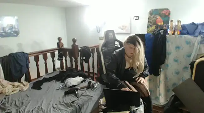 emmex671 online show from 01-25-25, 09:36