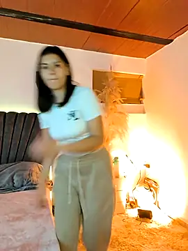 Snapshot of miaoconell chatting on 01-06-26, 11:29 miaoconell online show from 01-06-26, 11:29