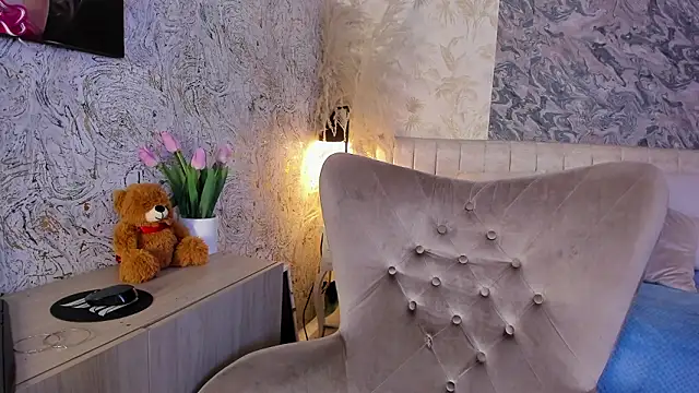 Arianaa collins online show from 03-06-26, 11:39