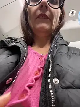 NataKitten online show from 11-25-25, 03:45