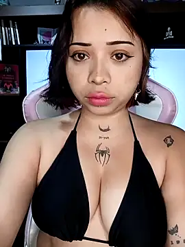 Snapshot of Akame_yumi chatting on 11-01-25, 11:07 Akame yumi online show from 11-01-25, 11:07