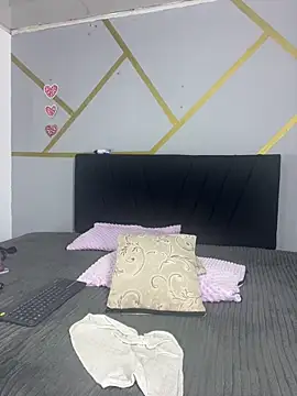 Snapshot of angellicaa_ chatting on 03-04-25, 07:32 angellicaa online show from 03-04-25, 07:32