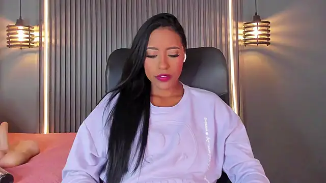 Snapshot of alahia_betancurx chatting on 09-08-25, 03:55 alahia betancurx online show from 09-08-25, 03:55