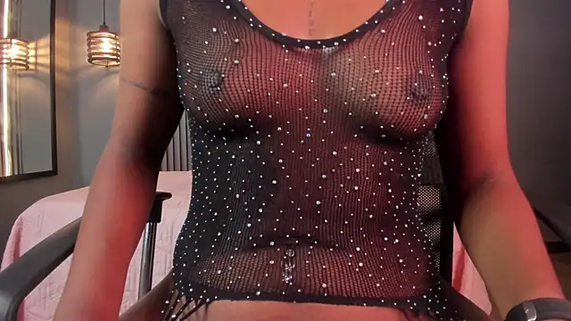 Snapshot of alahia_betancurx chatting on 10-08-25, 01:53 alahia betancurx online show from 10-08-25, 01:53