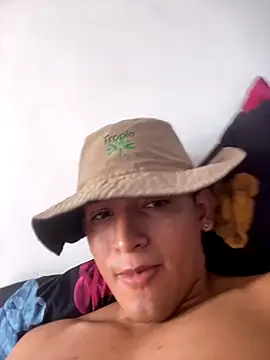 Snapshot of Babyalienqm chatting on 12-02-25, 03:07 Babyalienqm online show from 12-02-25, 03:07