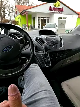 Snapshot of bavaricus123 chatting on 03-15-25, 08:58 bavaricus123 online show from 03-15-25, 08:58