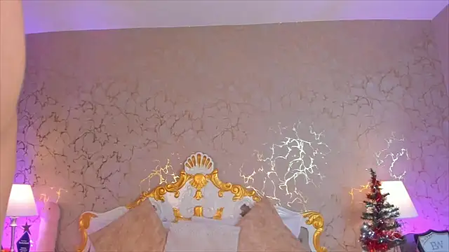 ScarlettWallace online show from 12-04-25, 08:39