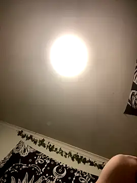 Snapshot of 1Zoey101 chatting on 11-19-25, 12:49 1Zoey101 online show from 11-19-25, 12:49