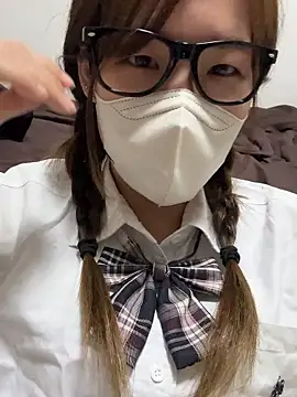 Snapshot of daiyo_kai_Gutara chatting on 10-13-25, 01:11 daiyo kai Gutara online show from 10-13-25, 01:11