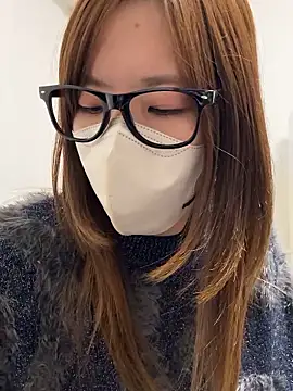 Snapshot of daiyo_kai_Gutara chatting on 10-29-25, 01:02 daiyo kai Gutara online show from 10-29-25, 01:02