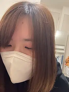 Snapshot of daiyo_kai_Gutara chatting on 10-31-25, 01:12 daiyo kai Gutara online show from 10-31-25, 01:12