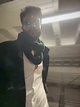 YJeromZCoxk online show from 03-11-25, 04:07