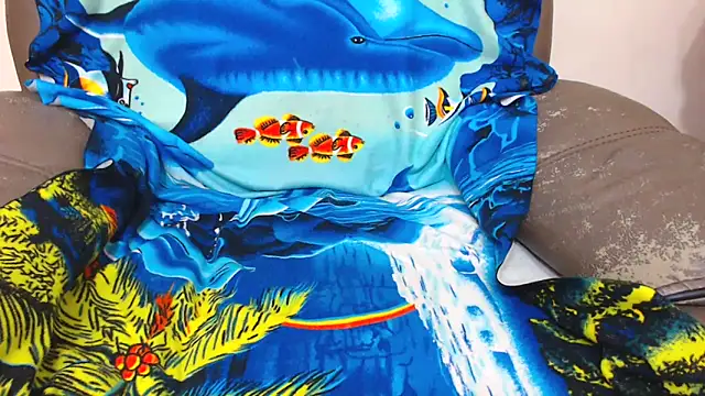 Snapshot of ChocolateClit chatting on 11-25-25, 10:10 ChocolateClit online show from 11-25-25, 10:10