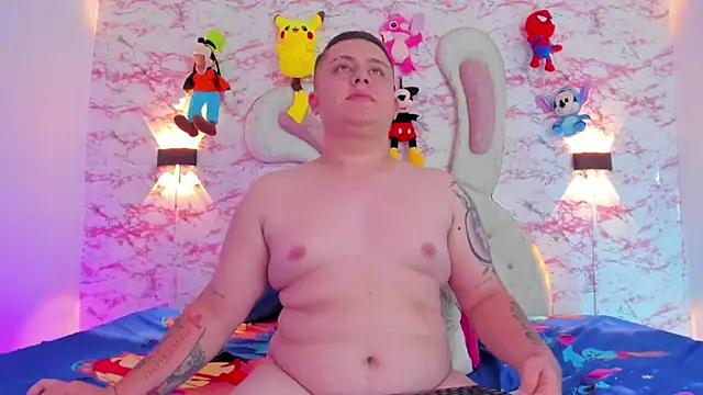 Snapshot of IM_SINAY chatting on 10-07-25, 09:23 IM SINAY online show from 10-07-25, 09:23