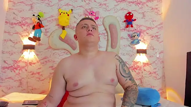 Snapshot of IM_SINAY chatting on 11-11-25, 12:10 IM SINAY online show from 11-11-25, 12:10