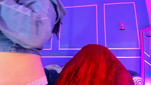 Snapshot of TaraTaylorr chatting on 01-08-26, 02:47 TaraTaylorr online show from 01-08-26, 02:47