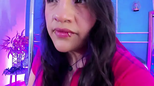 Snapshot of TaraTaylorr chatting on 02-26-26, 03:05 TaraTaylorr online show from 02-26-26, 03:05