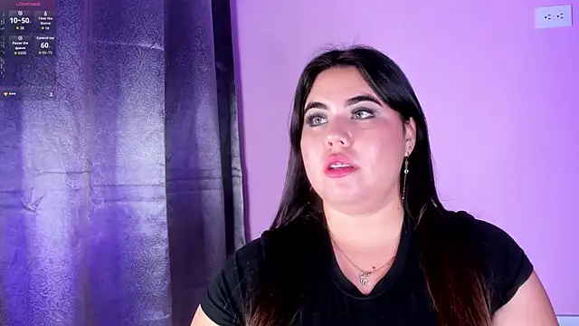 Snapshot of MadissonLee__ chatting on 10-08-25, 07:11 MadissonLee online show from 10-08-25, 07:11