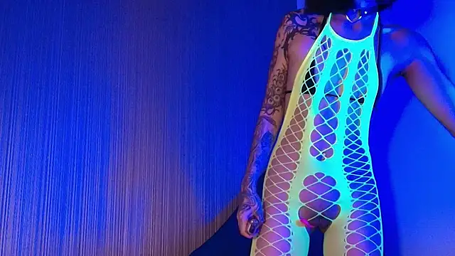 Snapshot of _mollycrystal chatting on 09-26-25, 10:19 mollycrystal online show from 09-26-25, 10:19