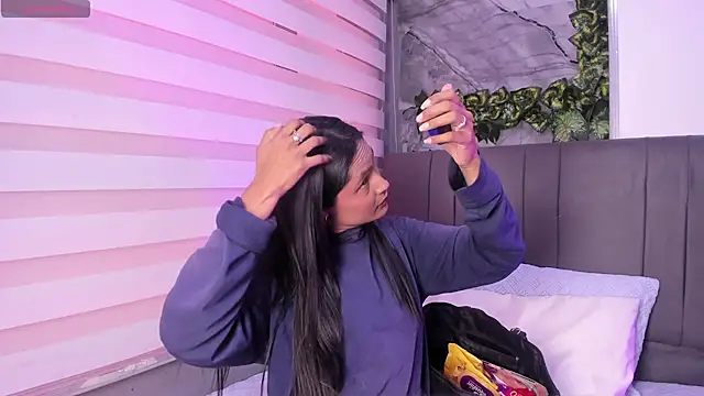 Fernanda liie  online show from 11-20-25, 12:38