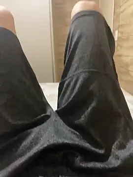 Snapshot of Dj4lma chatting on 10-20-25, 12:00 Dj4lma online show from 10-20-25, 12:00