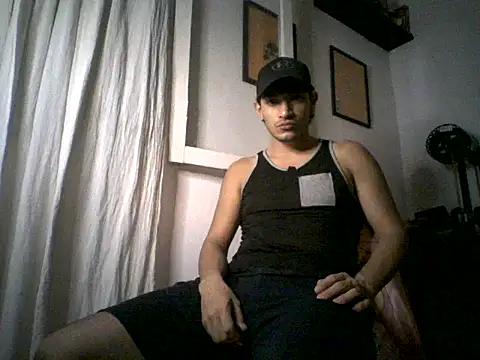 Snapshot of Re7ina chatting on 02-27-25, 06:18 Re7ina online show from 02-27-25, 06:18