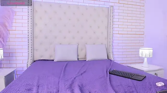 Snapshot of Emilly_wilson_ chatting on 09-26-25, 12:53 Emilly wilson online show from 09-26-25, 12:53