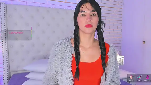 Snapshot of Emilly_wilson_ chatting on 10-27-25, 01:04 Emilly wilson online show from 10-27-25, 01:04