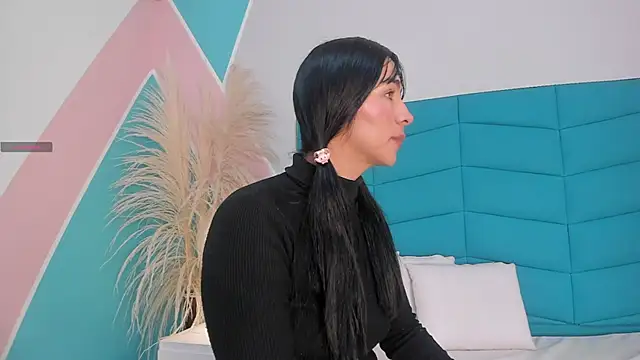 Snapshot of Emilly_wilson_ chatting on 12-04-25, 10:46 Emilly wilson online show from 12-04-25, 10:46