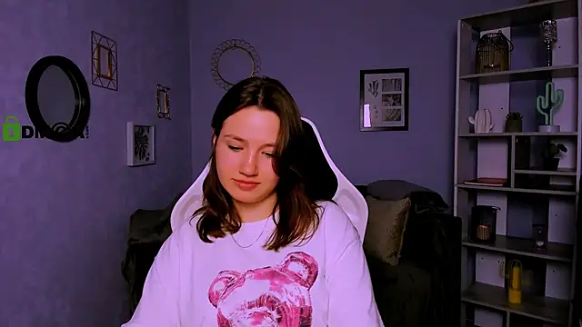 Snapshot of helli_belli chatting on 03-11-25, 03:48 helli belli online show from 03-11-25, 03:48