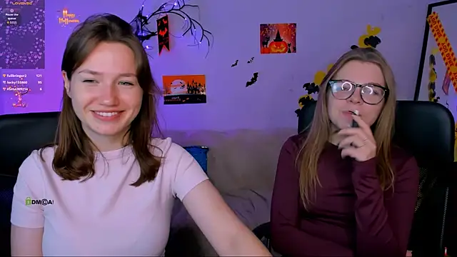 Snapshot of helli_belli chatting on 10-28-25, 10:23 helli belli online show from 10-28-25, 10:23