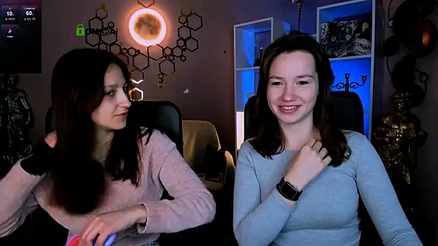 Snapshot of helli_belli chatting on 11-23-25, 08:08 helli belli online show from 11-23-25, 08:08