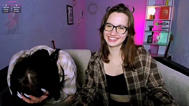 Snapshot of helli_belli chatting on 12-22-25, 02:08 helli belli online show from 12-22-25, 02:08