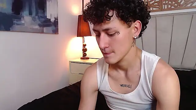 Aria and orien online show from 03-13-25, 05:07