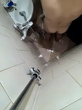 Nike-reactor online show from 12-22-25, 01:02