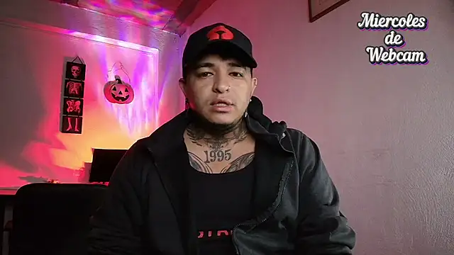 Strip Classes Col online show from 09-10-25, 03:12