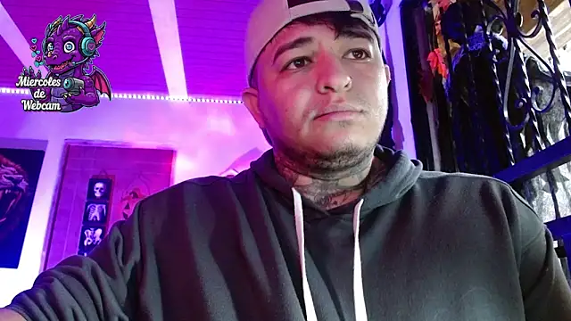 Strip Classes Col online show from 10-08-25, 03:09