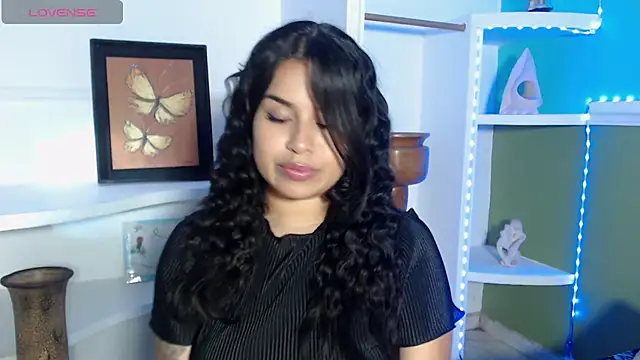 Snapshot of SamanthaSmiithh chatting on 10-24-25, 07:43 SamanthaSmiithh online show from 10-24-25, 07:43